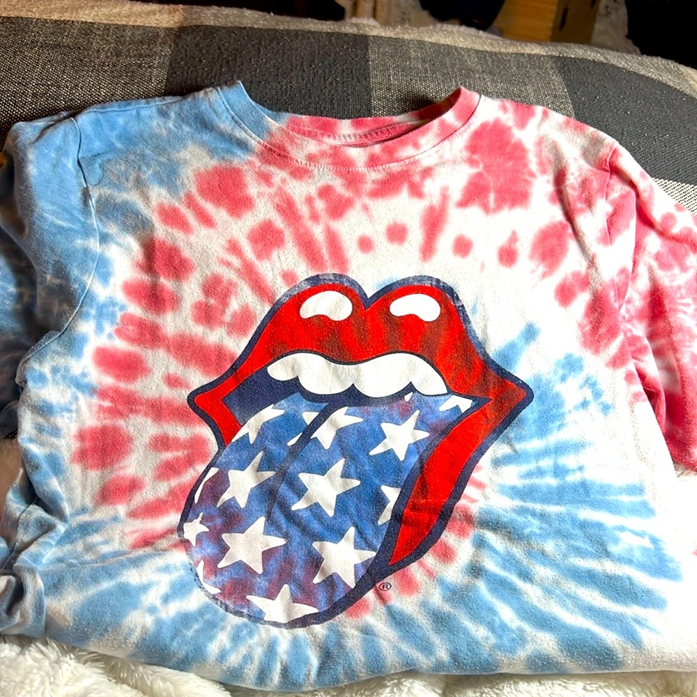 The Rolling Stones tee shirt old school  nice bright colors
